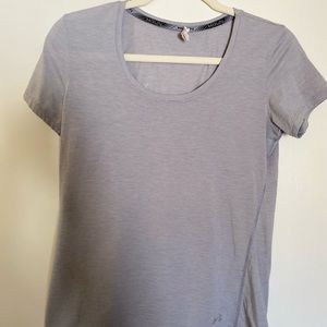 Under armour run heat gear shirt